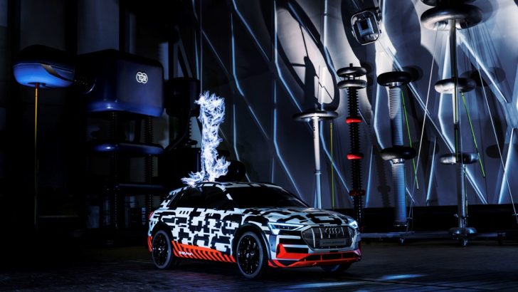 Faraday Kafesi’nde bir Audi