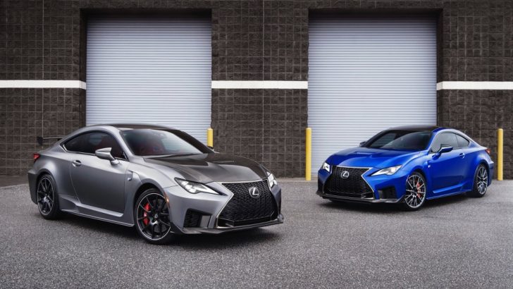 İki yeni Lexus RC F’i tanıttı