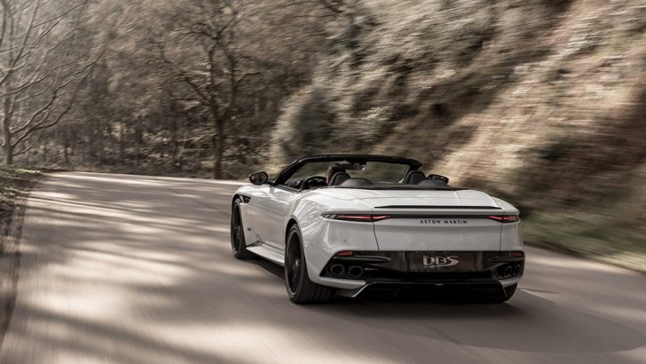 Aston Martin’in en hızlı üstü açık modeli tanıtıldı