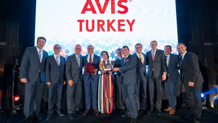 3’üncü Kez Yılın Lisansiyesi