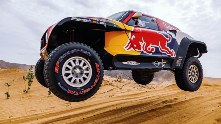 Dünyanın en tehlikeli yarışı Dakar Rallisi yarın Suudi Arabistan’da başlıyor
