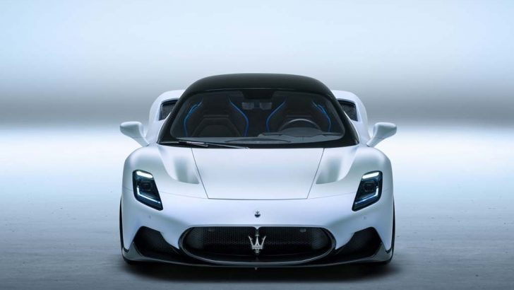 Yeni neslin süper spor otomobili Maserati MC20 tanıtıldı!
