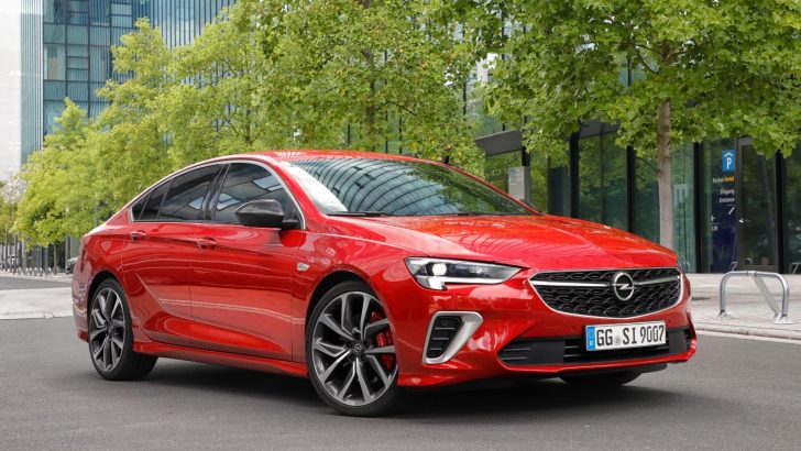Opel, Online Hizmetleri ve Baharda Ödeme Koşulları ile Aralık’ta İddialı