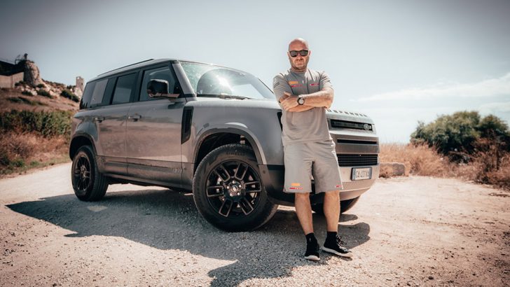 Pirelli’den Land Rover Defender’a özel lastik