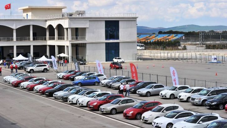Alfa Romeo, Lancia ve Jeep, otomobil tutkunlarını, İstanbul Park’taki “Testival 2013”te bir araya getirdi!