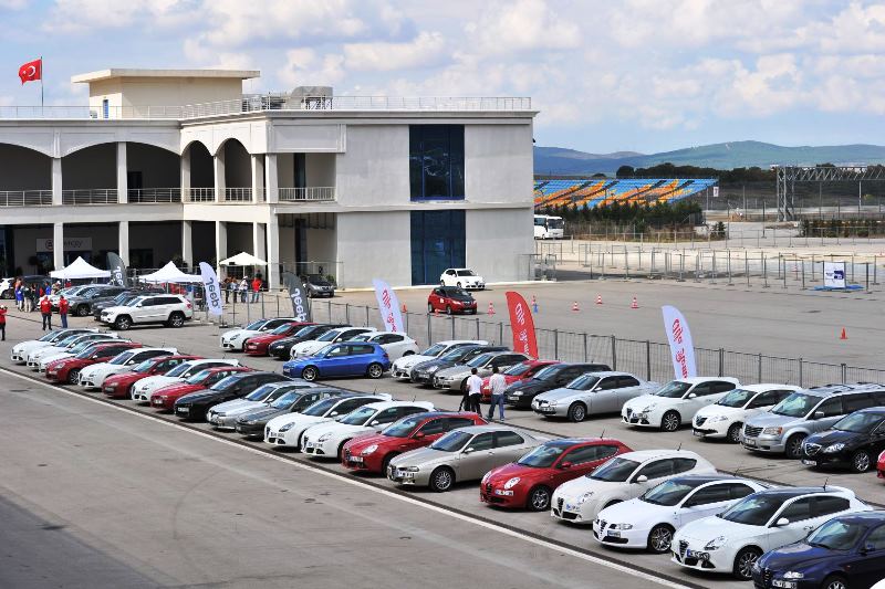 Alfa Romeo, Lancia ve Jeep, otomobil tutkunlarını,  İstanbul Park’taki “Testival 2013”te bir araya getirdi!
