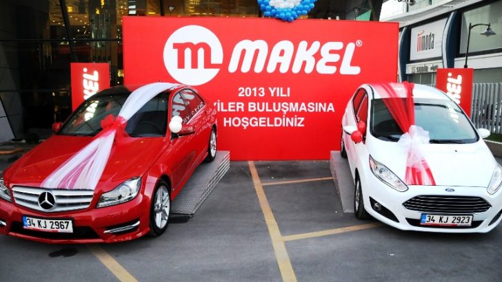 Bir gecede 52 otomobil dağıttı