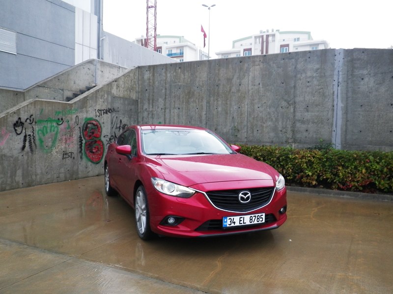 HIZLI VE KARİZMATİK “MAZDA 6”