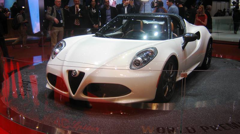 Alfa Romeo’dan Alfa 4C Spider Konsepti