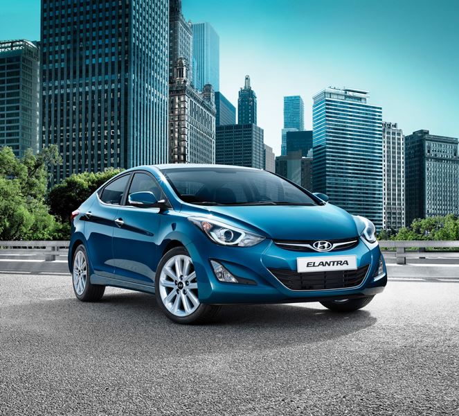 YENİLENEN HYUNDAI ELANTRA, BENZİNLİ VE DİZEL SEÇENEKLERİYLE TÜRKİYE’DE