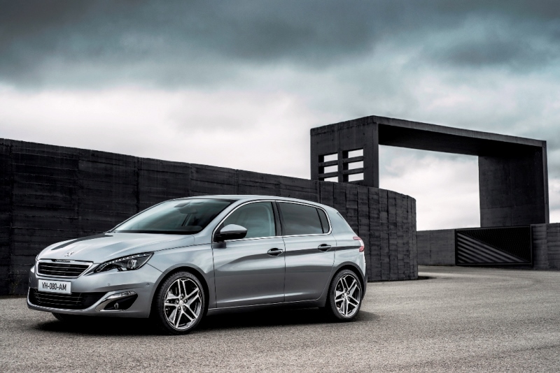 Yeni Peugeot 308 2014 Yılının Otomobili seçildi