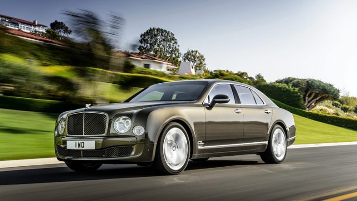 YENİ BENTLEY MULSANNE SPEED: LÜKS VE HIZI BİR ARADA SUNUYOR
