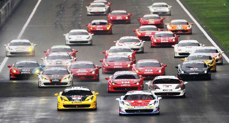 Efsane Ferrari’ler Intercity İstanbul Park’ta yarışıyor!