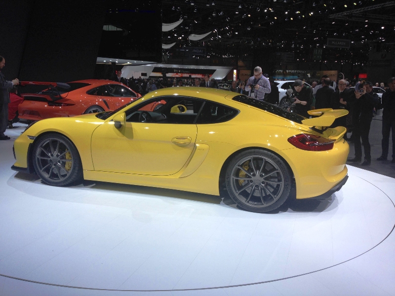 Porsche Cayman GT4’ün lastikleri Michelin’den!