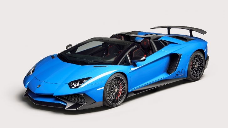 YENİ LAMBORGHINI AVENTADOR LP 750-4 SUPERVELOCE ROADSTER