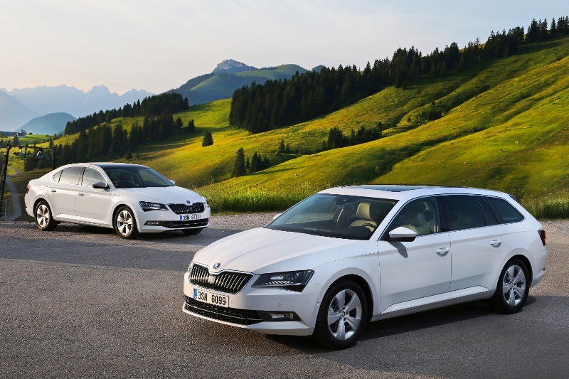 Yeni Skoda Superb Tek Depoyla 1780 Km Yol Kat Edebiliyor