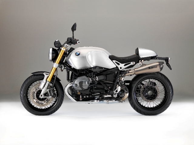 BMW motosiklet 1