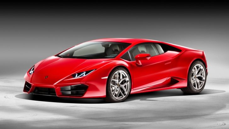 LAMBORGHİNİ’DEN ARKADAN İTİŞLİ YENİ HURACAN LP 580-2…