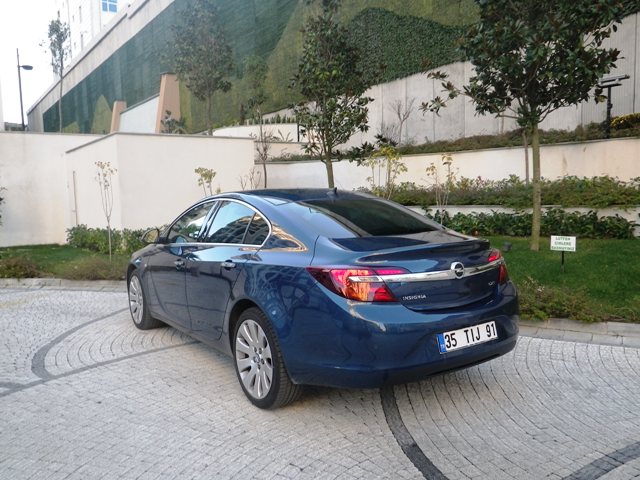 Opel insignia test1