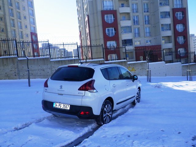 PEUGEOT 3008 test1