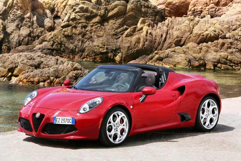 Alfa Romeo 4C Spider Türkiye’de!