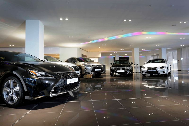 Lexus showroomu İstanbul’da açıldı
