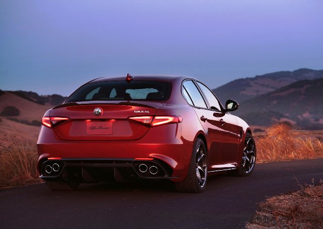 Alfa Romeo Giulia Quadrifoglio-8