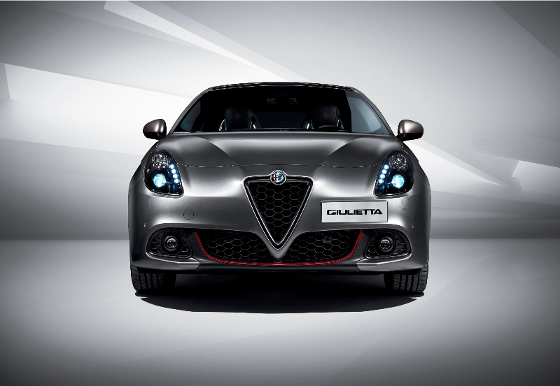 Yeni Alfa Romeo Giulietta Mayıs’ta Sunroof Hediyeli!