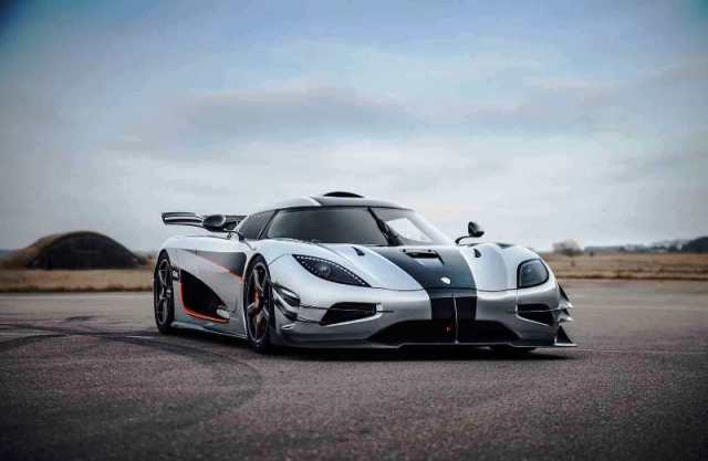 Castrol ve Koenigsegg3