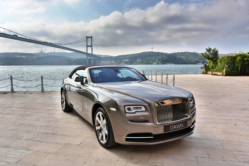 TÜRKİYE’DE GÜNEŞ ROLLS-ROYCE DAWN İÇİN DOĞUYOR