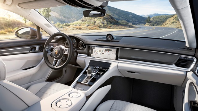 Porsche_Yeni_Panamera_4