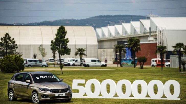 Fiat Egea Hatchback, Tofaş’ın Ürettiği 5 Milyonuncu Araç Olarak Banttan İndi!