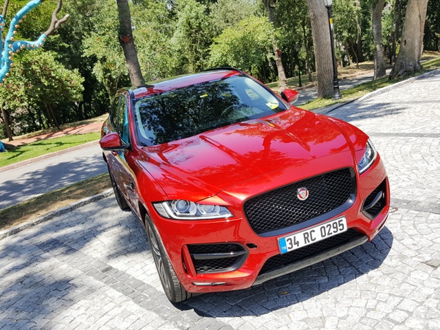 Jaguar suv test3