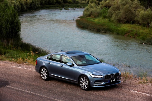 Volvo S90_6