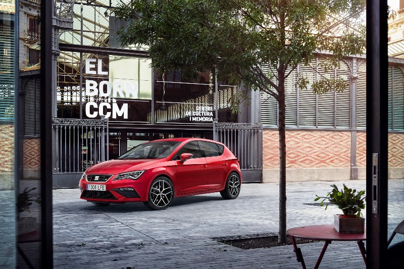 SEAT LEON’A HAFİF MAKYAJ