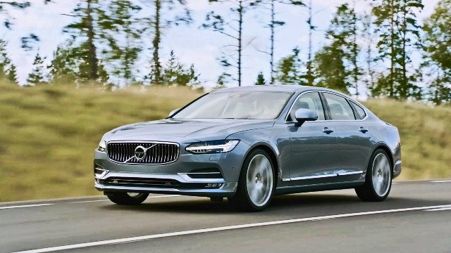 OTOKOÇ’TAN VOLVO SEVERLERE “SEVGİLİLER GÜNÜ” HEDİYESİ