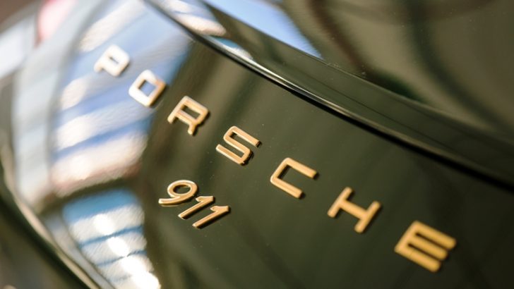 PORSCHE BİR MİLYONUNCU 911 ÜRETİMİNİ TAMAMLADI