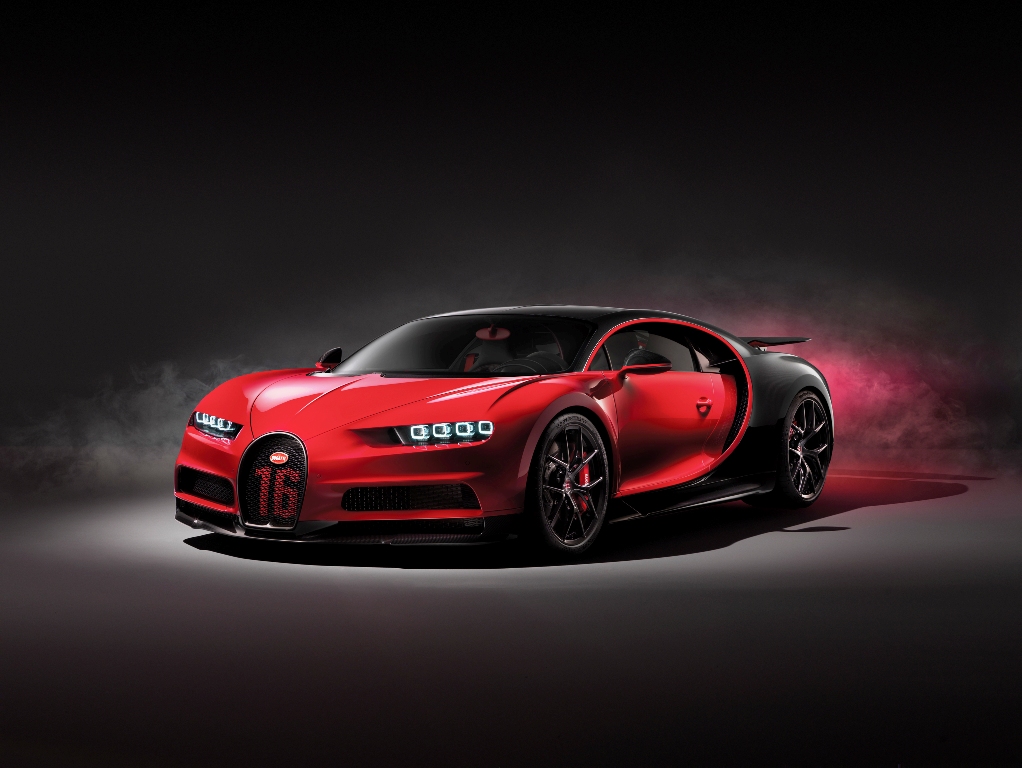 BUGATTI, CHIRON SPORT’U TANITTI