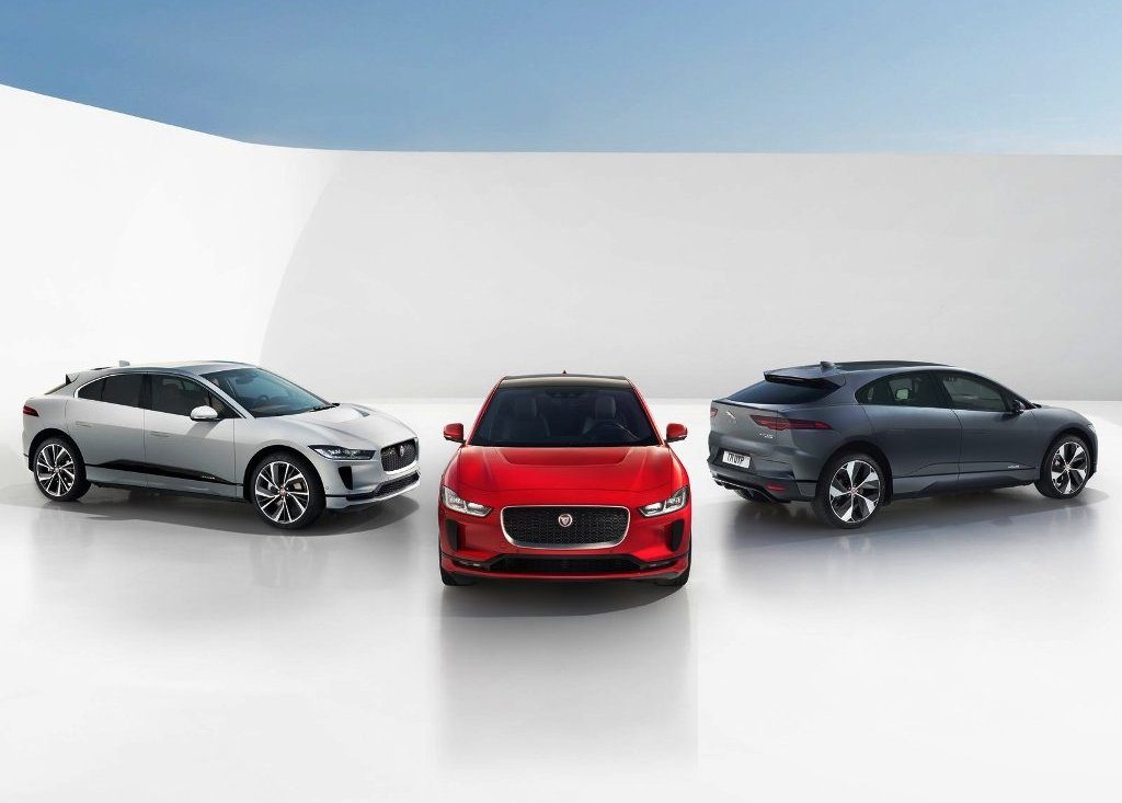 JAGUAR I-PACE İLE ELEKTRİKLENDİ