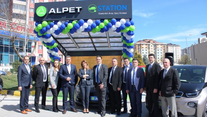 ALPET’TEN ELEKTRİKLİ ŞARJ NOKTASI