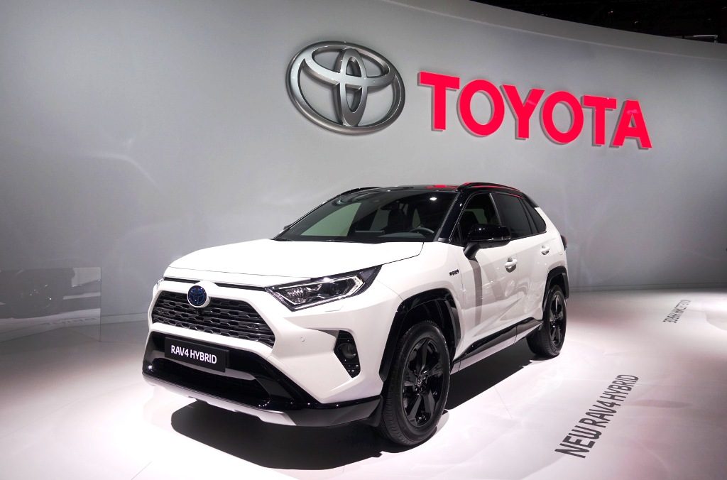 TOYOTA’DAN PARiS’TE 2 DÜNYA, 2 AVRUPA PRÖMİYERİ