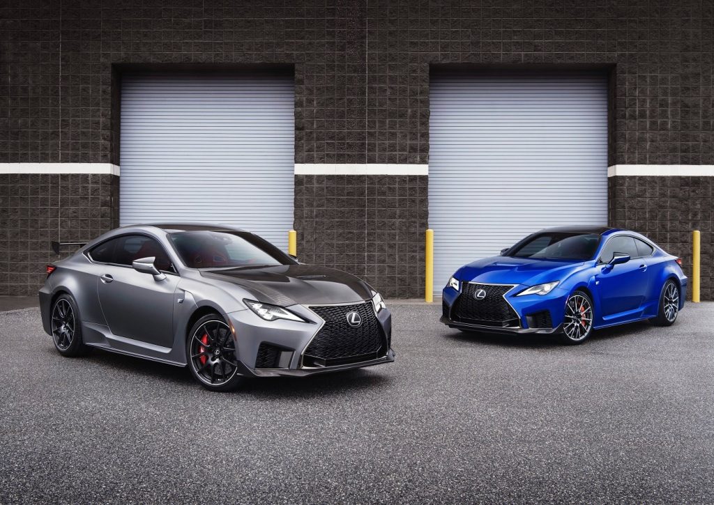 İki yeni Lexus RC F’i tanıttı