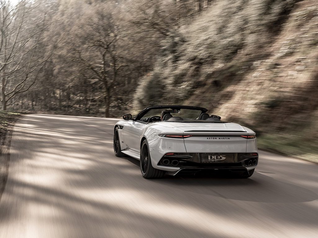 Aston Martin’in en hızlı üstü açık modeli tanıtıldı