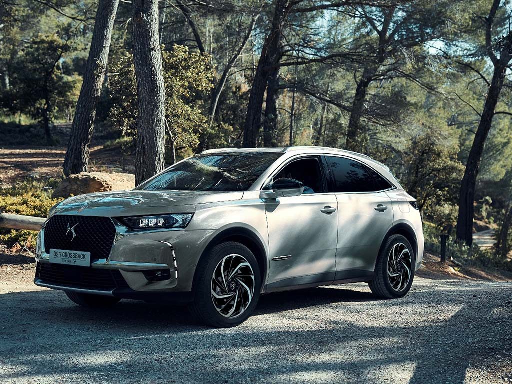 DS 7 Crossback E-Tense 4×4  rekor kırdı