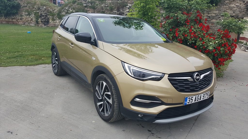 Opel’in en büyük ‘X’i