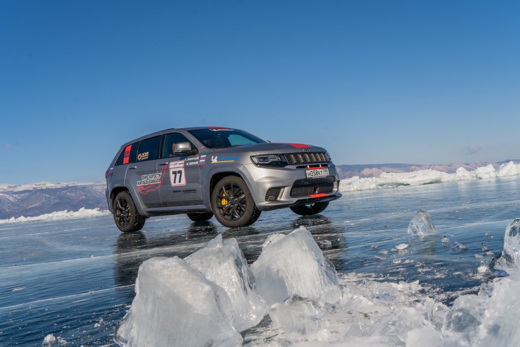 Jeep’ten buz üzerinde hız rekoru!