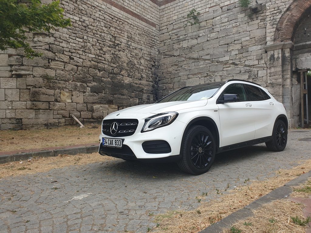 Mercedes Benz GLA200