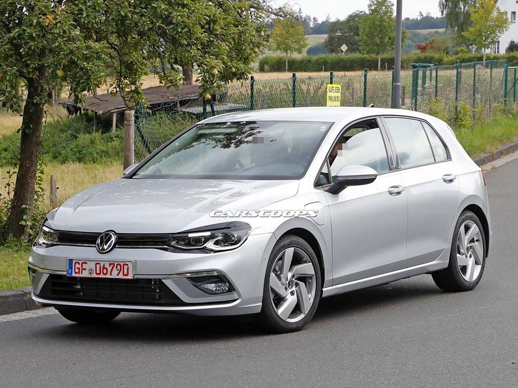 Yeni 2020 VW Golf kamuflajsız ortaya çıktı