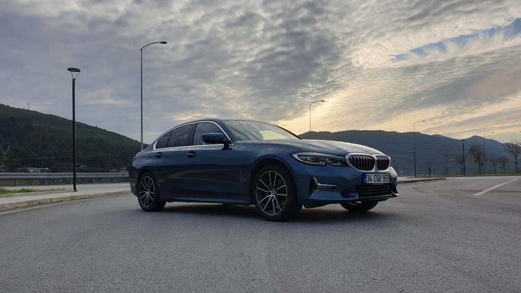 BMW 3 Serisi’ne Sert Makyaj