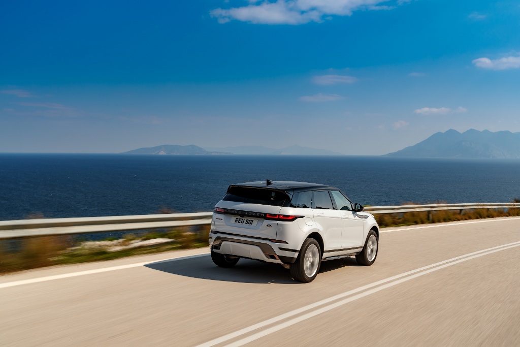 YENİ RANGE ROVER EVOQUE: AVRUPA’NIN EN İYİ KOMPAKT SUV’U